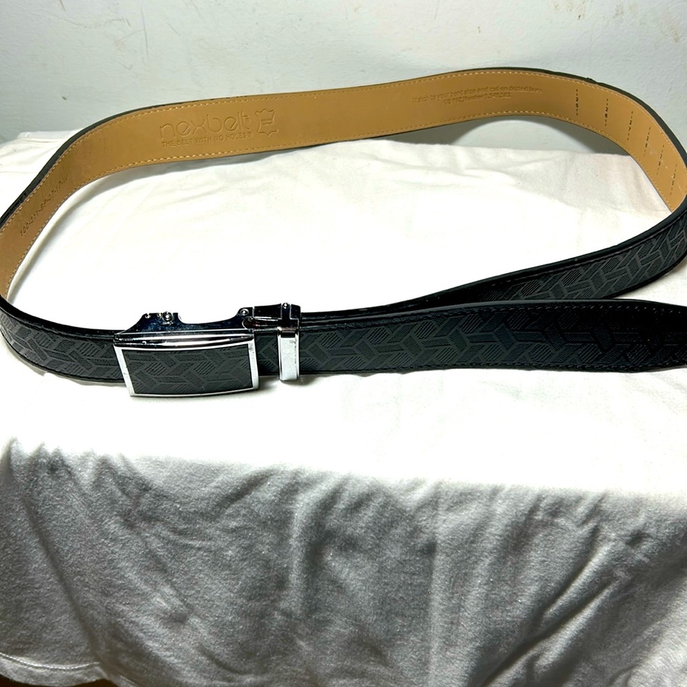 Nexbelt the belt with no holes.